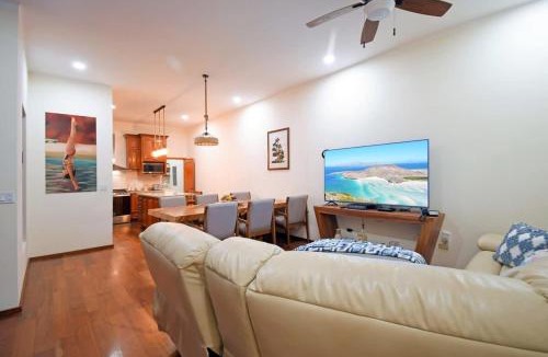 El Manglito House | Oceanview rooftop private pool game room & bar
