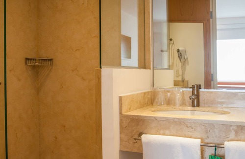 San Pedro Totoltepec Hotel | One Toluca Aeropuerto