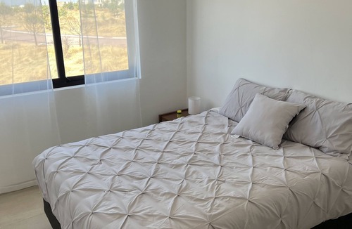 Lagos de Moreno Villa | open space lake pool very quiet and relaxing property