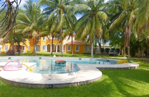 Alfredo V. Bonfil House | Orquideas Relaxed Villa at Villa Flores