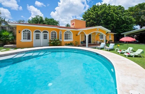 Alfredo V. Bonfil House | Orquideas Relaxed Villa at Villa Flores