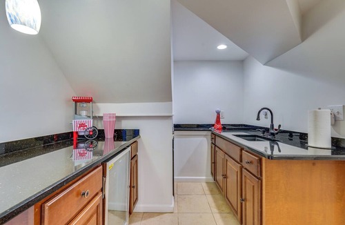Ossining Cottage | Ossining Vacation Rental Near River, Trails & Mta!