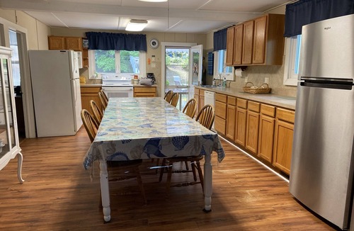 Lake Shore House | Our Home on the Cove: waterfront, peaceful, wooded, comfy, family friendly