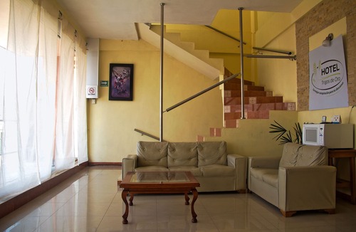 Teolocholco Hotel | OYO Hotel Trigos De Oro,San Luis Teolocholco Park