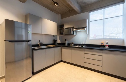 Historic Center Apartment | P202 Walk to Zocalo 3Bdrm 2bath Rooftop AC