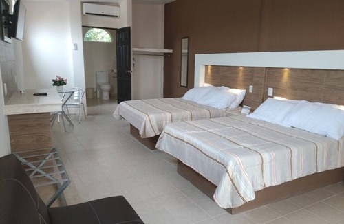 Ciudad Valles Apartment | PARADISE HOUSE Room "TAMBAQUE"