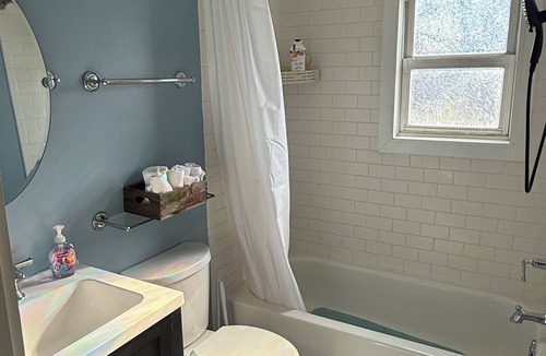 Highlandtown House | Parkside Gem - Safe, Quiet, Steps to Patterson Park
