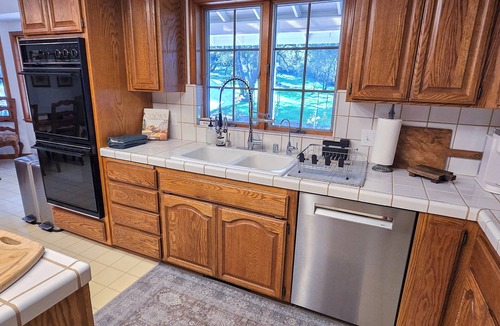 Cool House | Peaceful Cool CA Gold Country Retreat - Hot Tub, BBQ, Home Theater & Game Tables