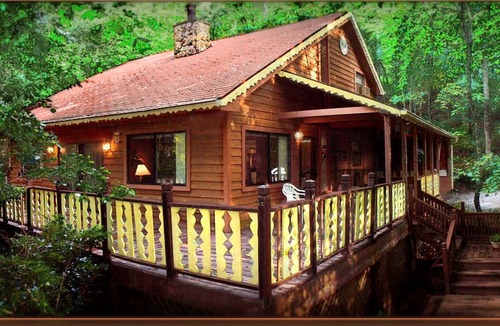 Otto Cabin | Peaceful, Restful, and Reasonable