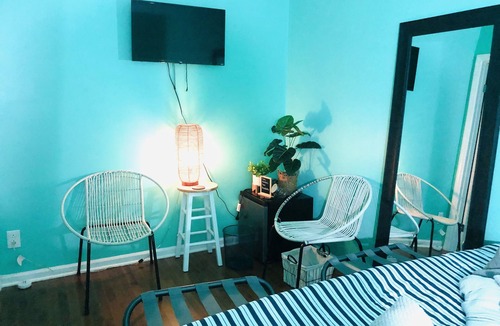 Peekskill House | Peekskill Guesthouse - Downtown KingRoom