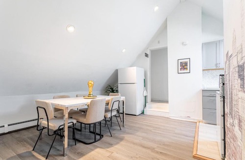 Constable Hook Apartment | Penthouse 4BR — 4BR/2BA/9 Beds