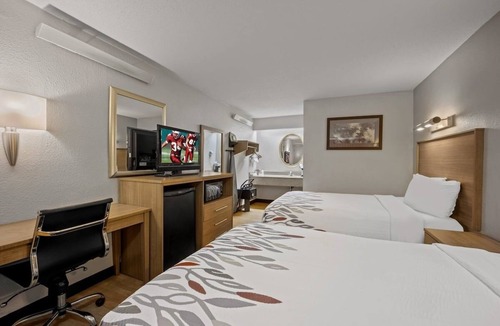 Greensboro Hotel | Perfect for Pet Owners – Roomy 1BR Near Equestrian Events in Ocala