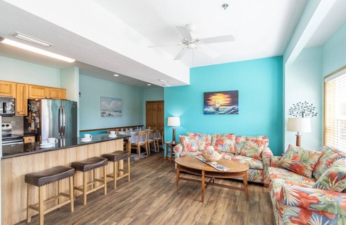 Kill Devil Hills Condo | Pet-friendly, centrally-located oceanside condo w/community pool!