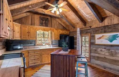 Frank Cabin | Pet-Friendly, Cozy Log Cabin w/Waterfall & Trout Stream
