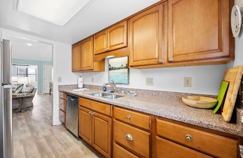 Myrtle Beach House | Pet-friendly Golf/Tournament/Retreat Spot next to Beach w/Pools