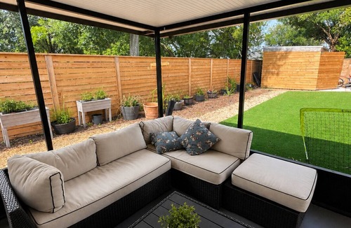 East Central Park House | Pet friendly pool oasis in Orlando