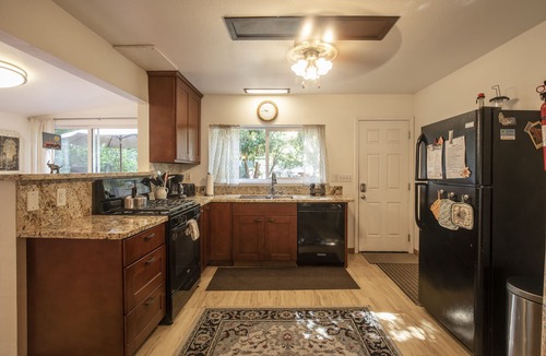Occidental House | Pet Friendly Vacation Wonderland On Dutch Bill Creek 1 Mile To Monte Rio Beach