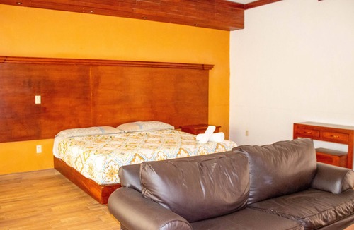 Landa de Matamoros Hotel | Plaza Landa Hotel