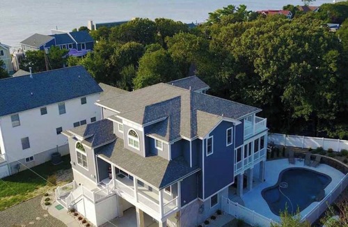 Villas House | Poolside Bay Haven: POOL IS OPEN UNTIL OCT 12! Family & Pet Friendly!