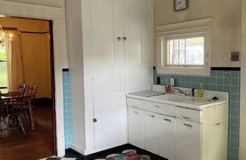 Bellepoint House | Potential Stay on Greenbrier Drive