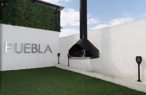 Puebla Historic Center Apartment | Private room with jacuzzi and terrace in roof garden