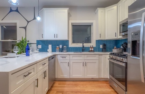 Harrison Apartment | Pristine Pad, Sleep 9, Free driveway park, 20%OFF