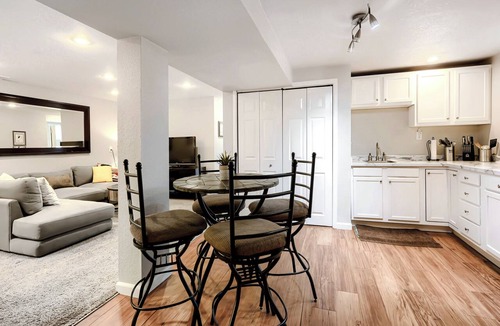 Devil's Thumb - Rolling Hill House | Private 2-Bedroom Garden Level Suite in Boulder Home, Great Views & Trail Access