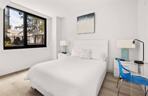 NoMa Hotel | Private Balcony & Free Outdoor Wifi | 2BR in Central DC