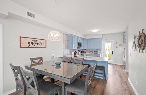 Perdido Key Coves One House | PRIVATE HEATED POOL/SPA, PRIVATE BEACH, GAMEROOM, VOLLEY/PICKLEBALL. BOAT DOCK