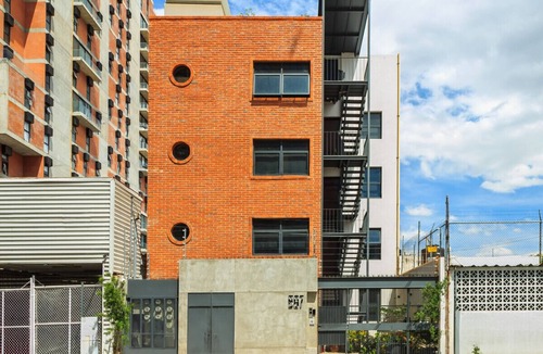 Guadalajara Apartment | Private, Industrial Style Flat,Pet Friendly 1 BD by Tribu San Martin