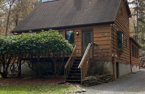 Lake Harmony Estates House | Private Poconos home, close to lake, ski-lodge vibe
