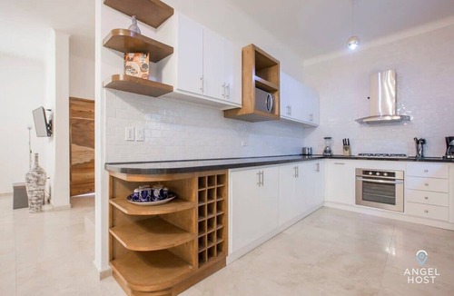 La Paz House | Private Rooftop | Walk to Malecón | Gated Stay