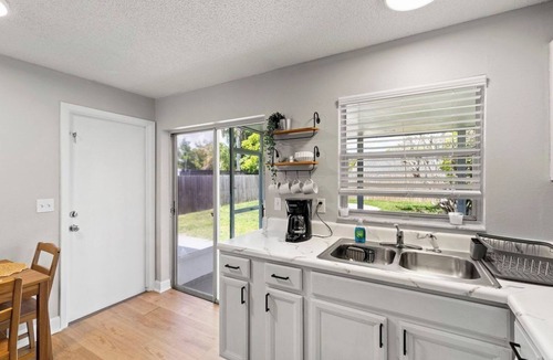 Seven Springs Homes House | Quaint Escape - Patio & Fire pit