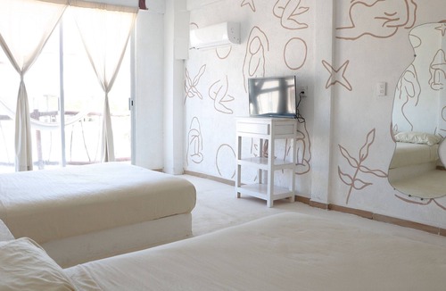 Ixtapa - Zihuatanejo Hotel | Queen Double Bed Room