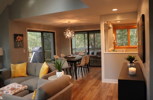 The Galena Territory House | Quiet & Peaceful