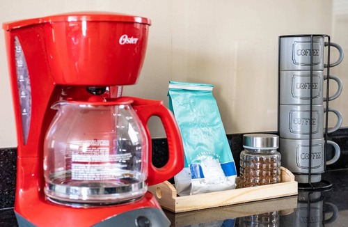 Zapopan House | Radiant Family House l Rooftop & Pool | Near mall