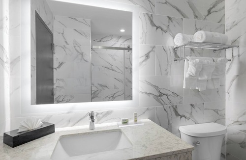 Midwood Hotel | Ramada By Wyndham Brooklyn Near Flatbush