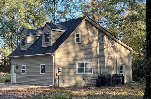 Elliott House | Rapsody among Nature Perfect 1-bedroom Guest house in Sumter for your getaway