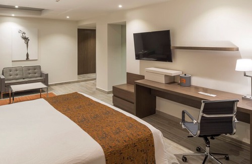 Celaya Hotel | Real Inn Celaya