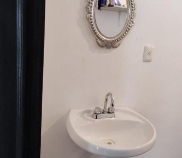Comalcalco House | Recámara amueblada en casa