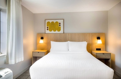 Exchange Place North Hotel | Recreate Sensational Memories! Stay Near Newport Centre! Parking Available!