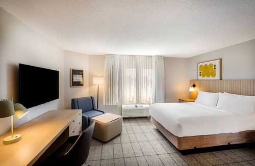 Exchange Place North Hotel | Recreate Sensational Memories! Stay Near Newport Centre! Parking Available!