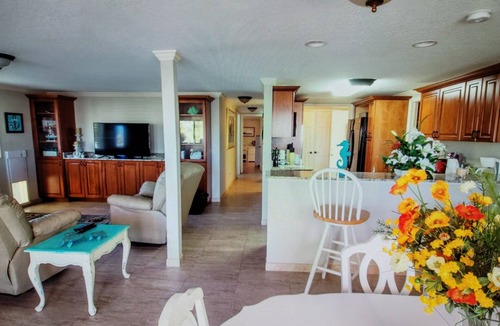 Signal Cove House | Relax in the Dolphin Retreat! Waterfront house with dock and kayaks.