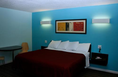 Front Royal Hotel | Relax Inn Front Royal