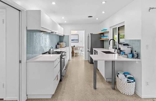 Harbor Hills House | Relax, Play & Stay | Pool, Spa & Beach Nearby