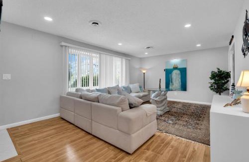 Ocean Gate House | Relaxed Ocean Gate Shore Getaway 3BR with Sofa Bed Fireplace and Parking