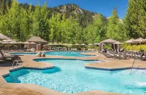 Olympic Valley Hotel | Remodeled Second Floor Valley View suite