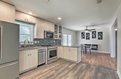 Atlanta House | Renovated Home: Yard, 11 Mi to Dtwn Atlanta!