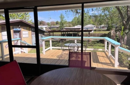 Astor House | River house Getaway