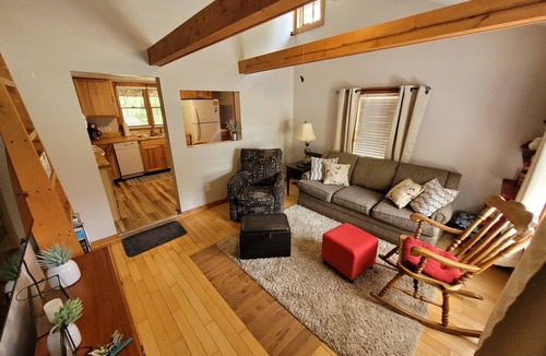 Warrensville Cabin | River Otter Cottage On The New River Perfect for couples or family adventure